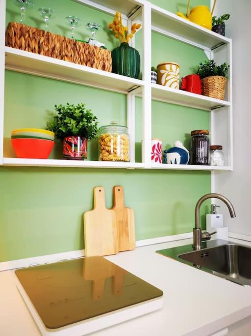 Sunny Flat 50 Meters From The Metro Apartment Milan Bagian luar foto